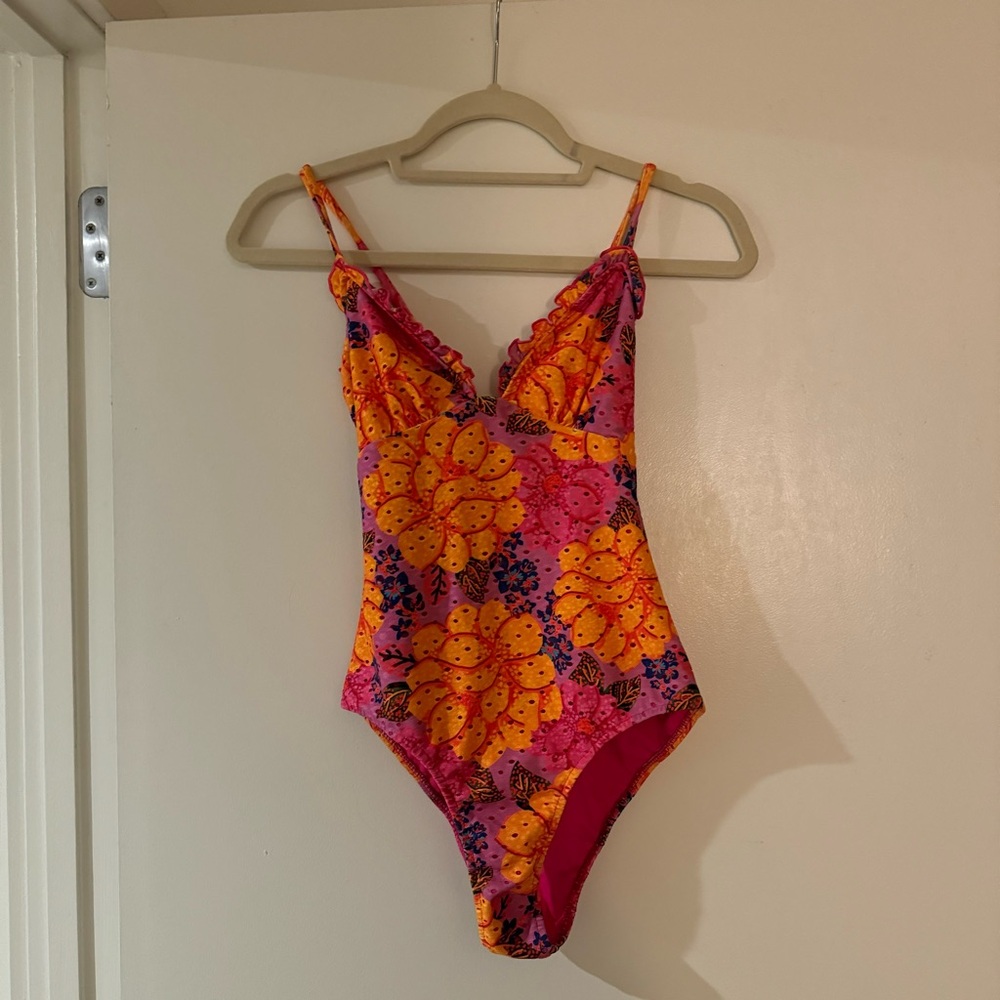 New With Tags Farm Rio One Piece Swimsuit, Size Small